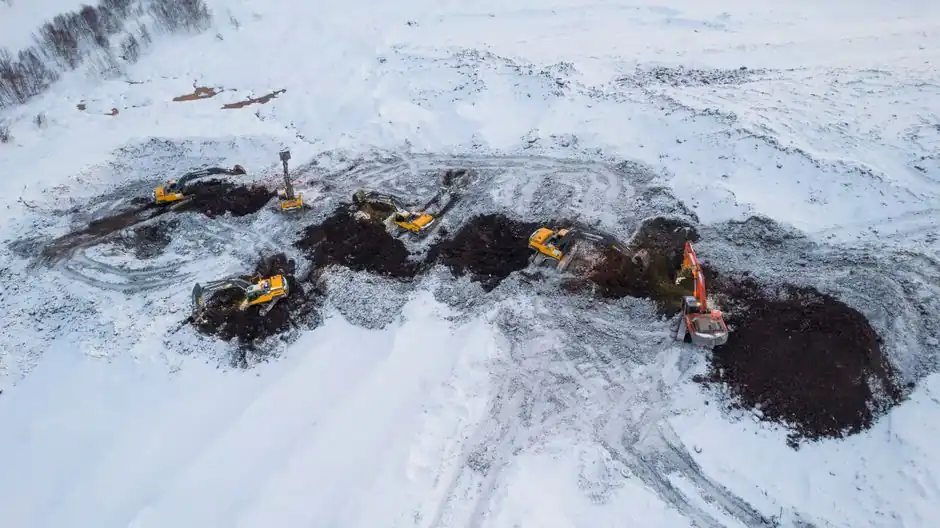 Excavator ground pressure: track width and weight calculation, 2026 spec map