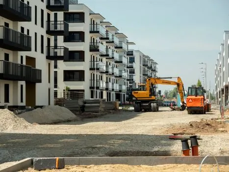 Excavator vs Road Roller - Compaction Capability and Undercarriage Stress