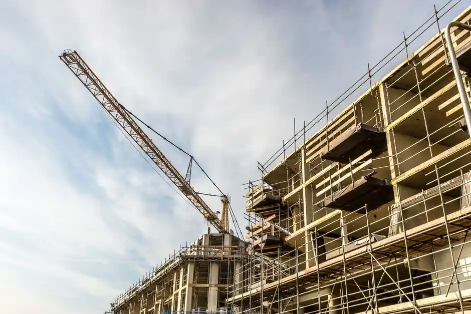 Expansion Anchor Selection for Renovation Projects: Substrate, Load, and Code Gates