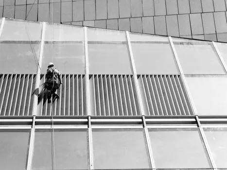 Fall Arrest Harness selection criteria - Who Should NOT Use a Standard Dorsal-Only Fall Arrest Harness