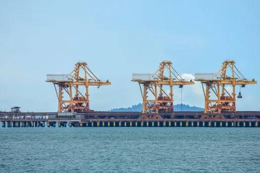 FEM 9.851 cycle time calculation for stacker cranes - Reference cycles for mean energy and throughput comparisons