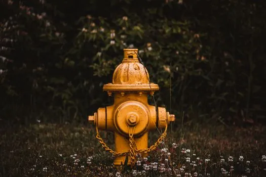 hydrant nozzle height above finished grade requirement - Limitations, conflicts, and what the codes do not cover