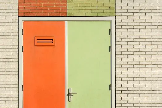 Fire-Rated Door selection for data centers - Selection Criteria Comparison: Steel vs. Rolling vs. Glazed