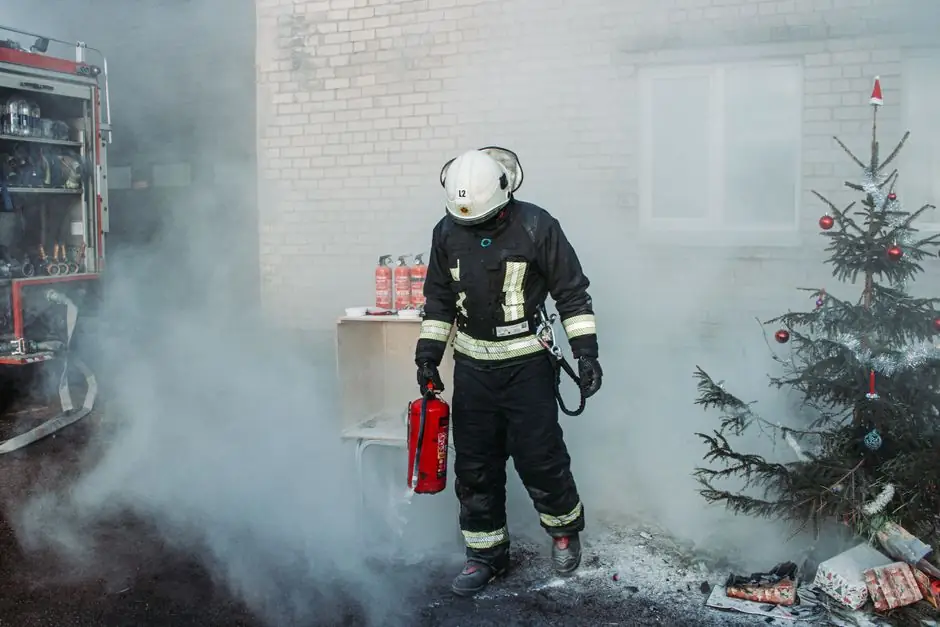 Firefighting First Aid Kit Selection: Spec Gates and Burn-Care Inventory