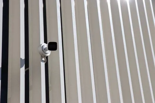 safety light curtain blanking feature for fixed fixtures in the field - What the feature is for, and what it is not for