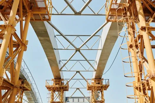 Overhead Bridge Crane specifications for forestry - Girder Construction and Runway Configuration
