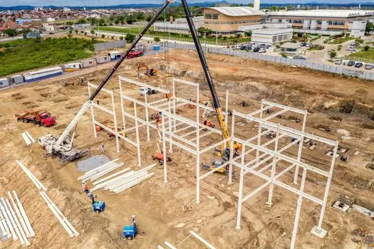 Truck Crane selection for forestry - Chassis, Weight, and Structural Steel Selection