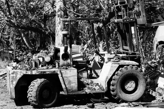 Forklift selection for landfill operations - Capacity, Frame, and Hydraulic Sizing