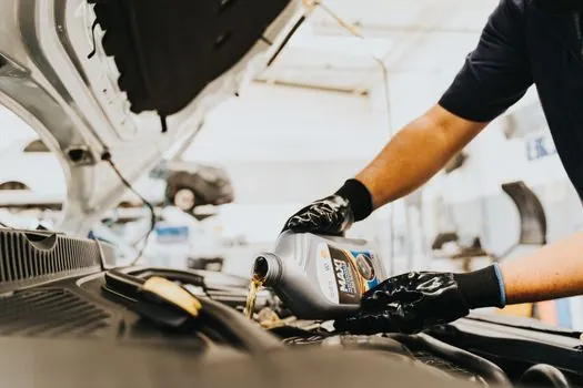 FRL Unit installation guide - Lubricator fill and oil-mist calibration