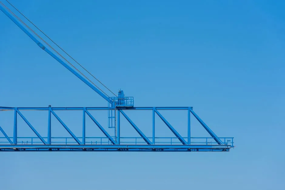 Full-Power vs Pinned Telescoping Boom on Truck Cranes