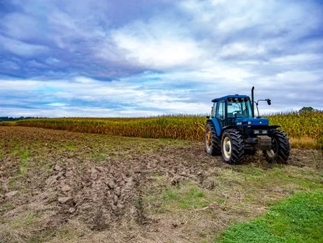 Gear Coupling selection for agriculture machinery - Service Factors and Misalignment Budgets for Farm Drives