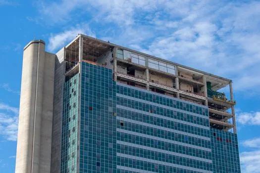 Glass Fiber selection for construction - AR-Glass: The Required Grade for Concrete, Mortar, and Cementitious Matrices
