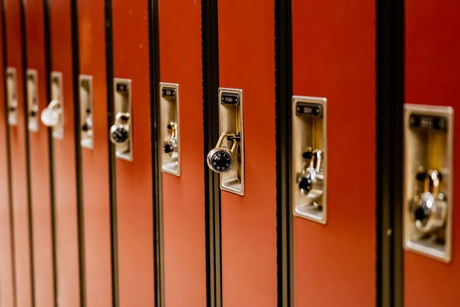 Guard Locking for Personnel vs Process Protection: ISO 14119 Decision Map