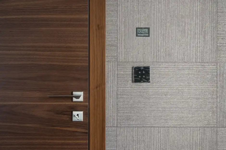 Guard-locking handle modules with integrated e-stop and pushbuttons: 2026 spec landscape