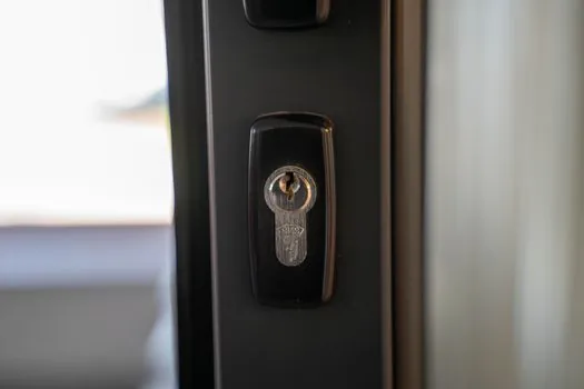safety interlock switch with guard locking vs non-locking interlock - Spring Lock vs Solenoid Lock: Two Sub-Types of Guard Locking