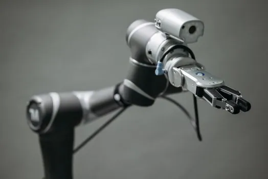 high-flex shielded cable for special robotic applications - Comparison: Robot Cable vs Drag-Chain vs Flexible vs Fixed Cable