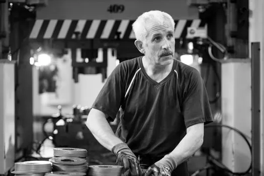 how to choose a Die Casting Die - Who Should NOT Pick a Standard HPDC Die (and Why)