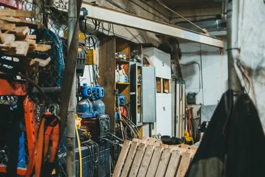 how to choose a Industrial Gas - Standards, Documentation, and Safety Constraints