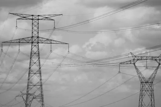 are HVDC transformer lead times longer than AC power transformer lead times? - Material and capacity bottlenecks that hit both AC and HVDC