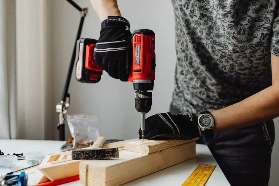 Impact Drill Lifespan and Replacement Guide: Hours, Wear Signals, Service Tiers