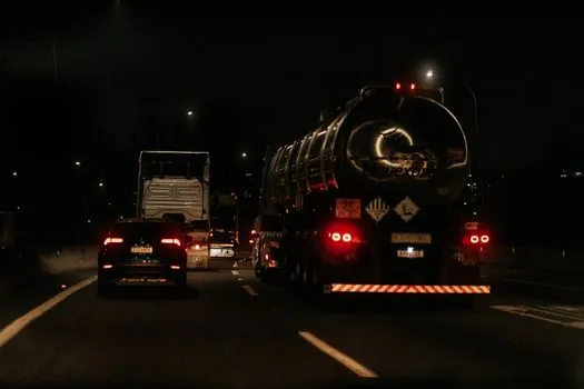 ISO 3691-4 vs EN 1525 safety requirements for driverless trucks - Who each standard is for, and who it is not for