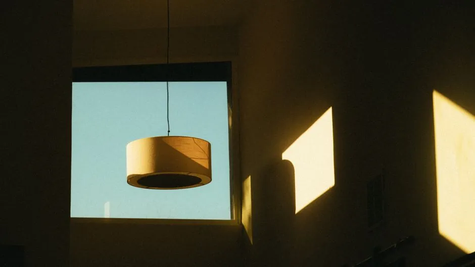 Light Scattering vs Light Obscuration Photoelectric Smoke Detectors: Spec-Driven Selection