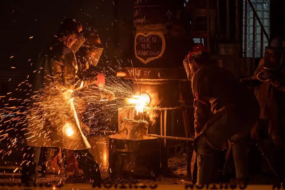 Magnesium fade in pressure-pour ductile iron: what controls the clock and how to reset it