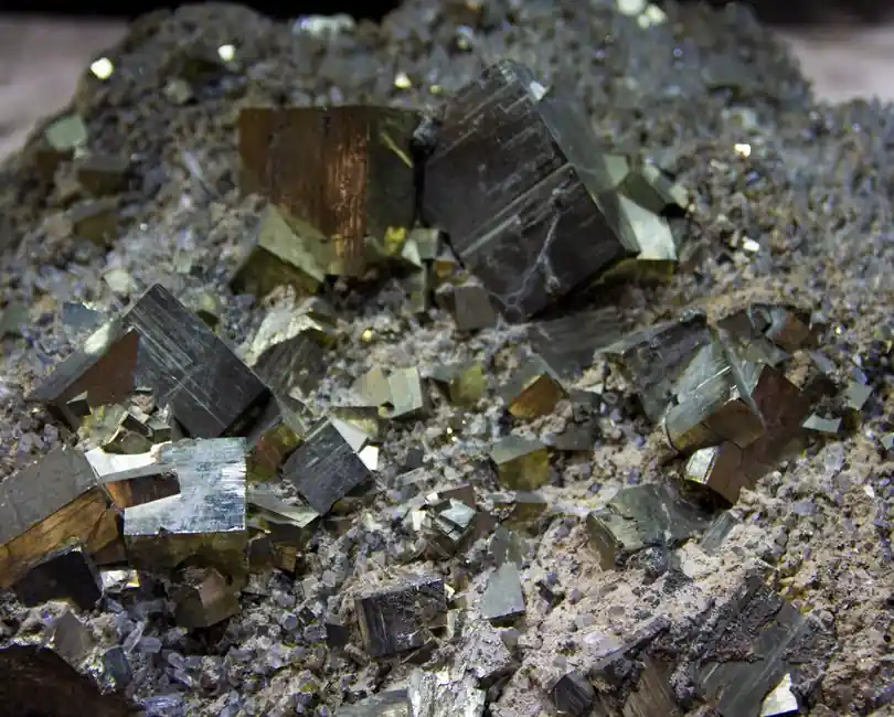 Manganese Ore Sourcing From China: 2026 Spec, Price, and Supplier Map