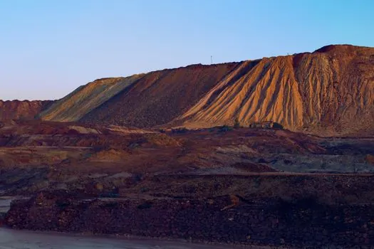 manganese ore sourcing from China guide - Price Bands, MOQs, and Incoterms