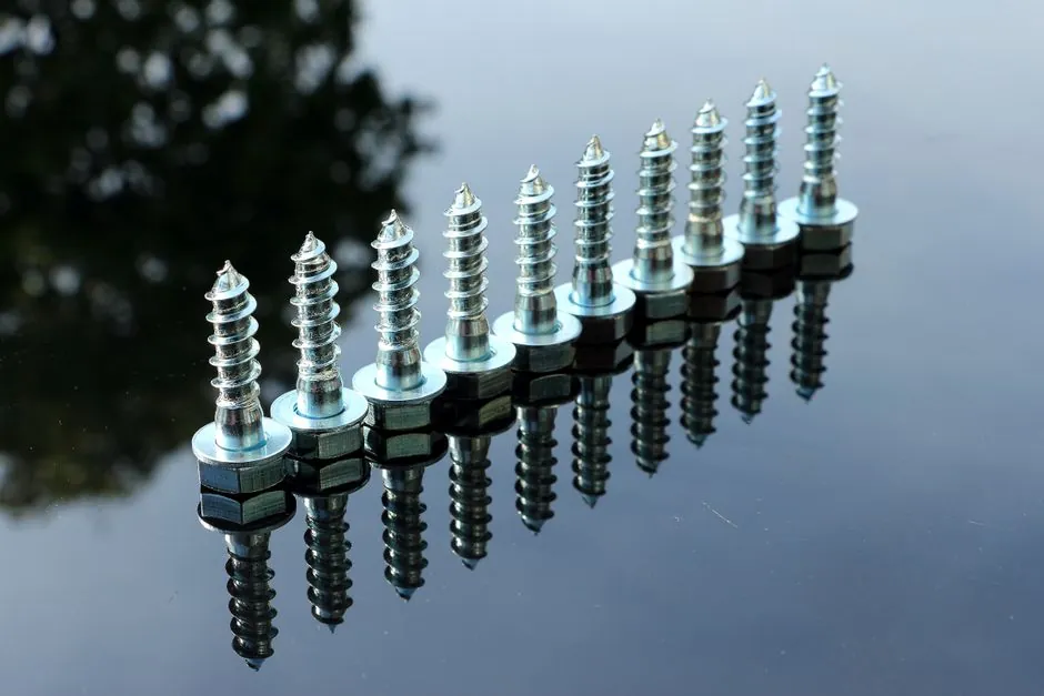 Marine lead screw selection: material, thread, and duty gates
