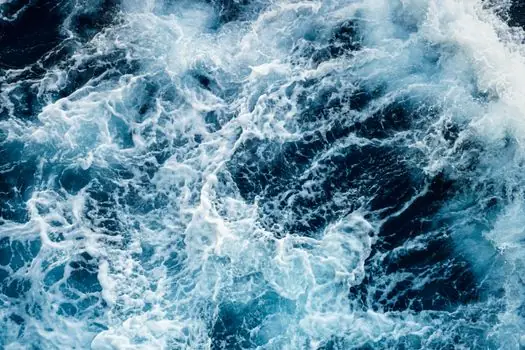 Synthetic Resin selection for marine engineering - Decision Criteria: Cost, Water Resistance, Toughness, Process Window
