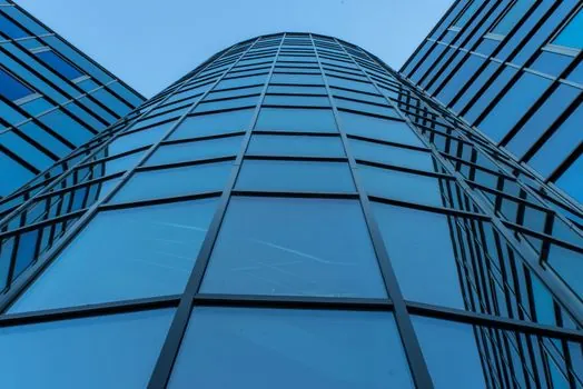 Metal Curtain Wall Panel selection for commercial buildings - Who Metal Curtain Wall Panels Are For, and When to Walk Away