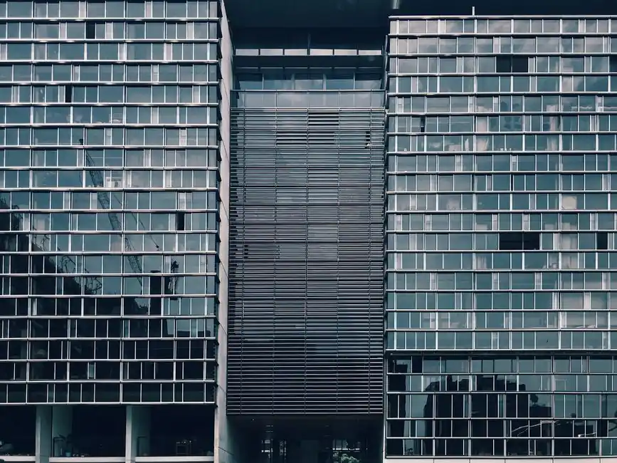 Metal Curtain Wall Panel Selection for High-Rise Buildings