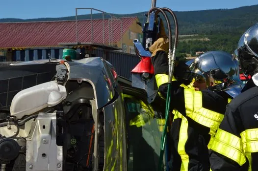 can a motor protection relay thermal lockout be overridden for an emergency restart? - Procedure for a defensible emergency restart