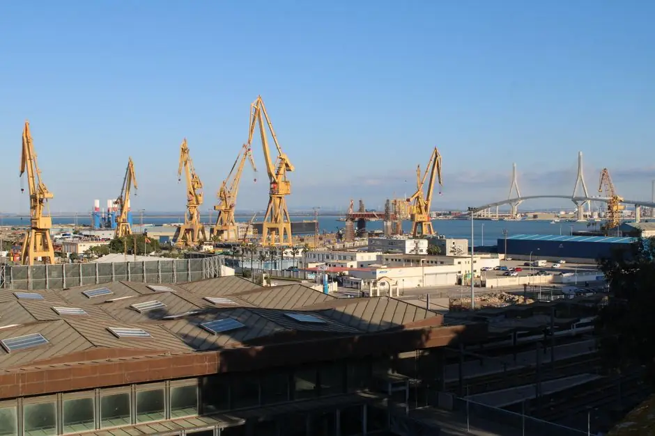 Overhead Bridge Crane Selection for Tunneling: Duty Class, Span, and Service Pattern
