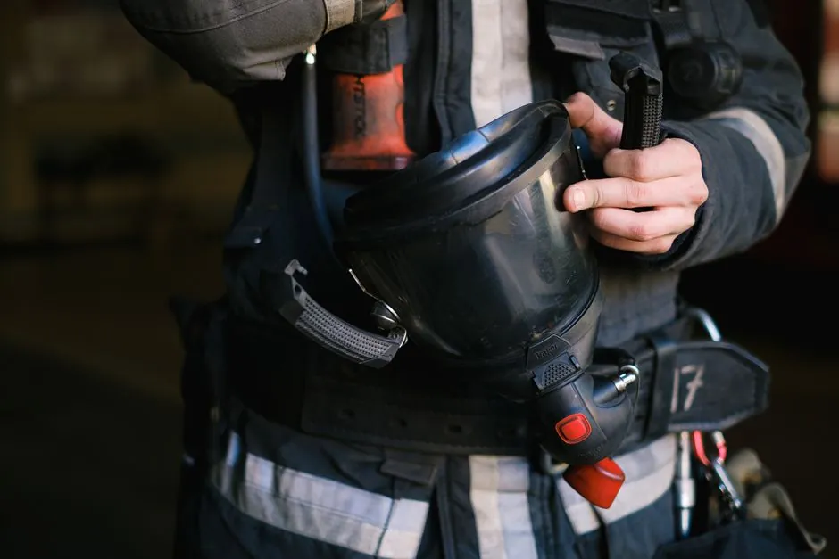 Oxygen Detector Selection for Firefighting: Sensor Stack, Setpoints, and Mission Fit