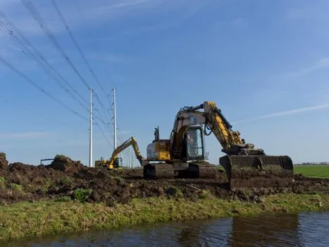 Pile Driver maintenance practices in mining operations - Hydraulic and Hammer-System Contamination Control