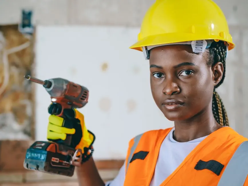 Pneumatic Nail Guns: Power, Cost, and Trade-Offs on the Jobsite