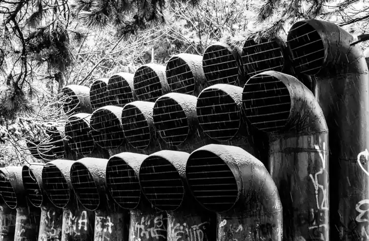 Pneumatic Silencer Trade-Offs: Noise Attenuation vs Back-Pressure and Material Limits