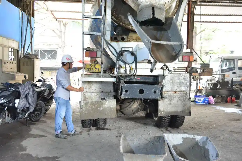 PTO vs Auxiliary Engine Drum Drive on Concrete Mixer Trucks