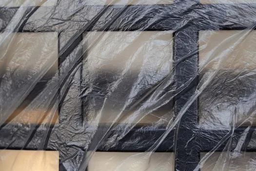 accelerated weathering test hours for PVDF coated aluminum panels - PVDF vs. PE on the Same 4,000 h Test: The Numbers That Actually Differ