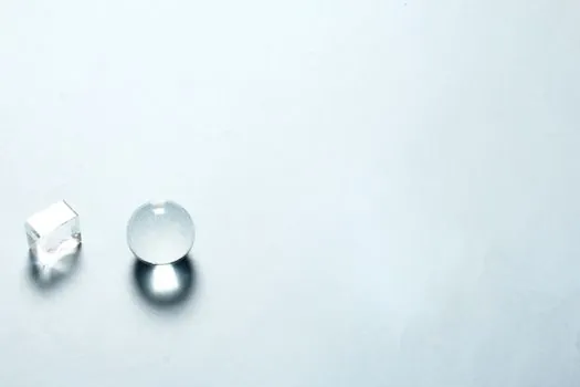 Quartz Material selection for medical devices - Selection criteria that drive the final call