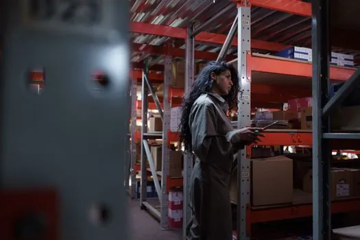 how to specify safety light curtain on an rfq for warehouse operation - RFQ Line 6, Environment, Enclosure, and Mounting