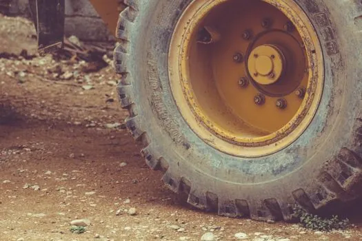 Road Roller spare parts and consumables guide - Water-spray system, scraper bars, and rear tyres