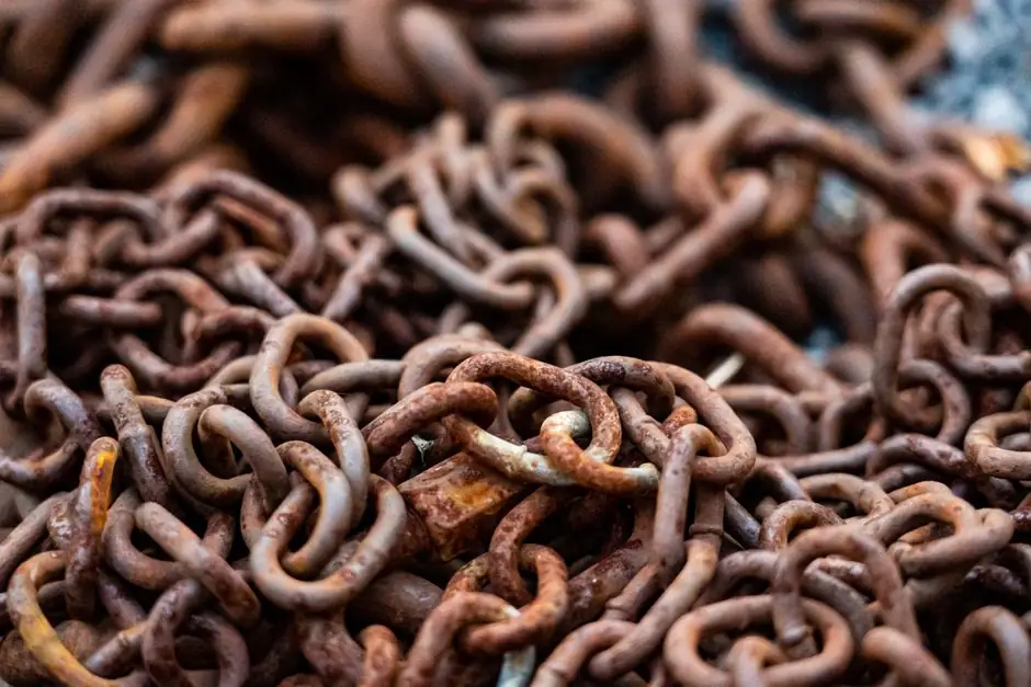Roller chain selection for steel mills: pitch, horsepower, heat treatment