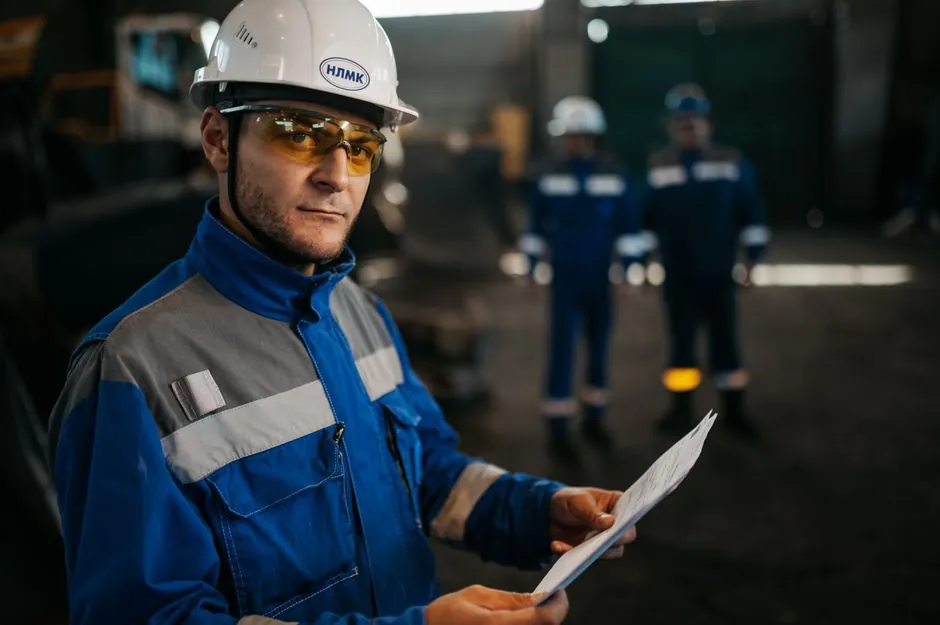 Safety helmet sizing: head circumference, shell-shape fit, and a buyer's shortlist