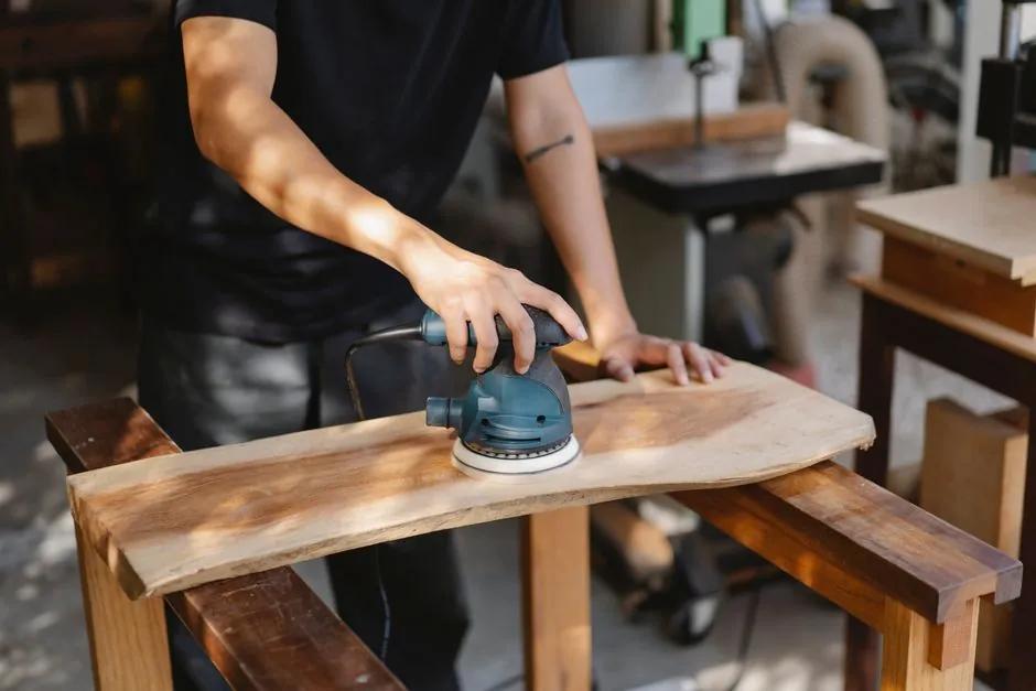 Sander lifespan, abrasive consumables, and replacement triggers