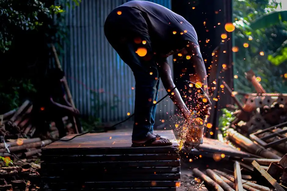 Sander Selection for Steel Construction: Substrate, Grit, and Dust Class Match