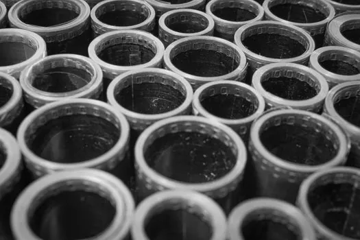 Shrink Wrapping Machine sizing and selection guide - Film, Gauge, and Tunnel Aperture