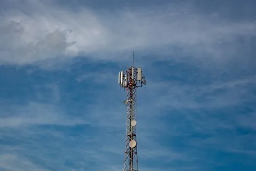 Signal Repeater sizing and selection guide - Antenna Separation, Isolation, and Oscillation Control